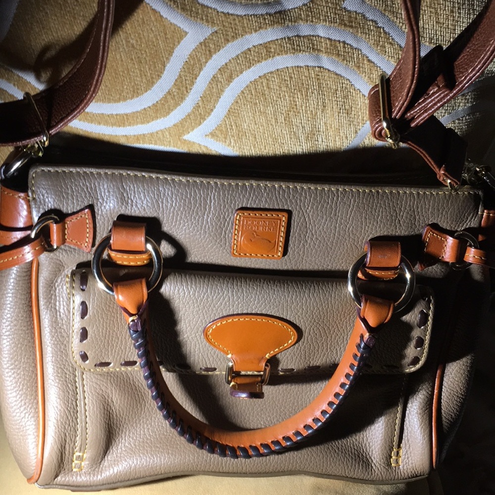 Dooney & Bourke Bag